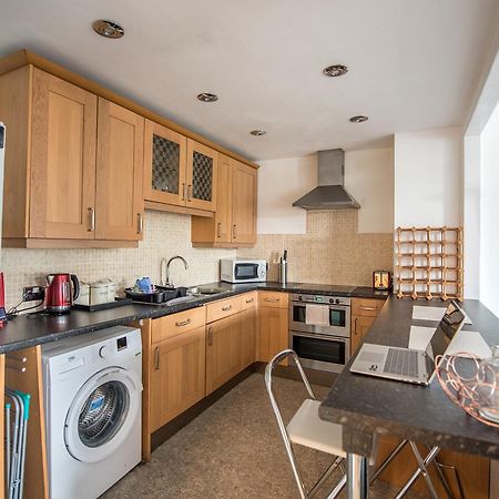 Grosvenor Pad - Lovely 2-Bed Flat - Free On Street Parking Бат Екстериор снимка