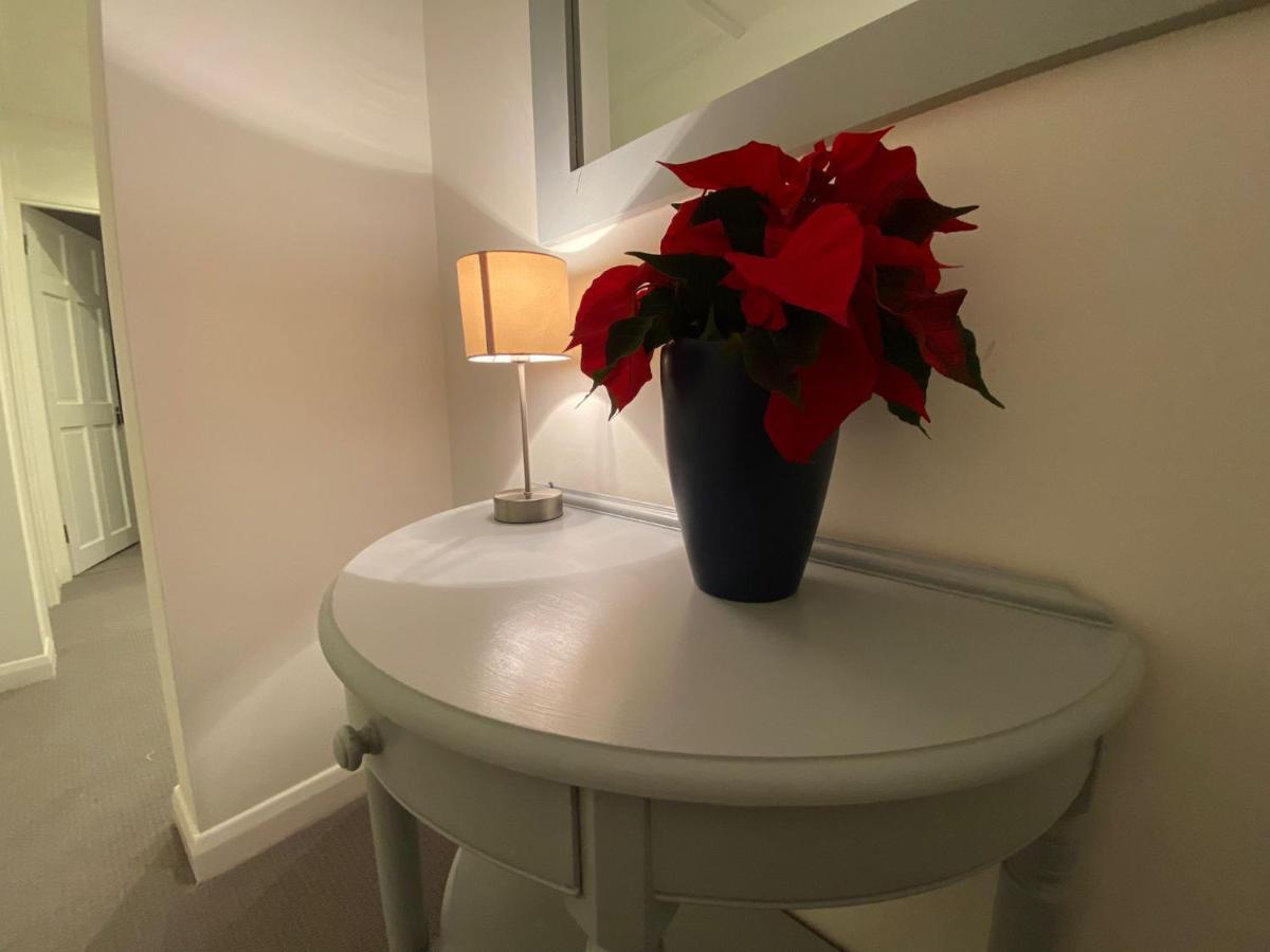 Grosvenor Pad - Lovely 2-Bed Flat - Free On Street Parking Бат Екстериор снимка