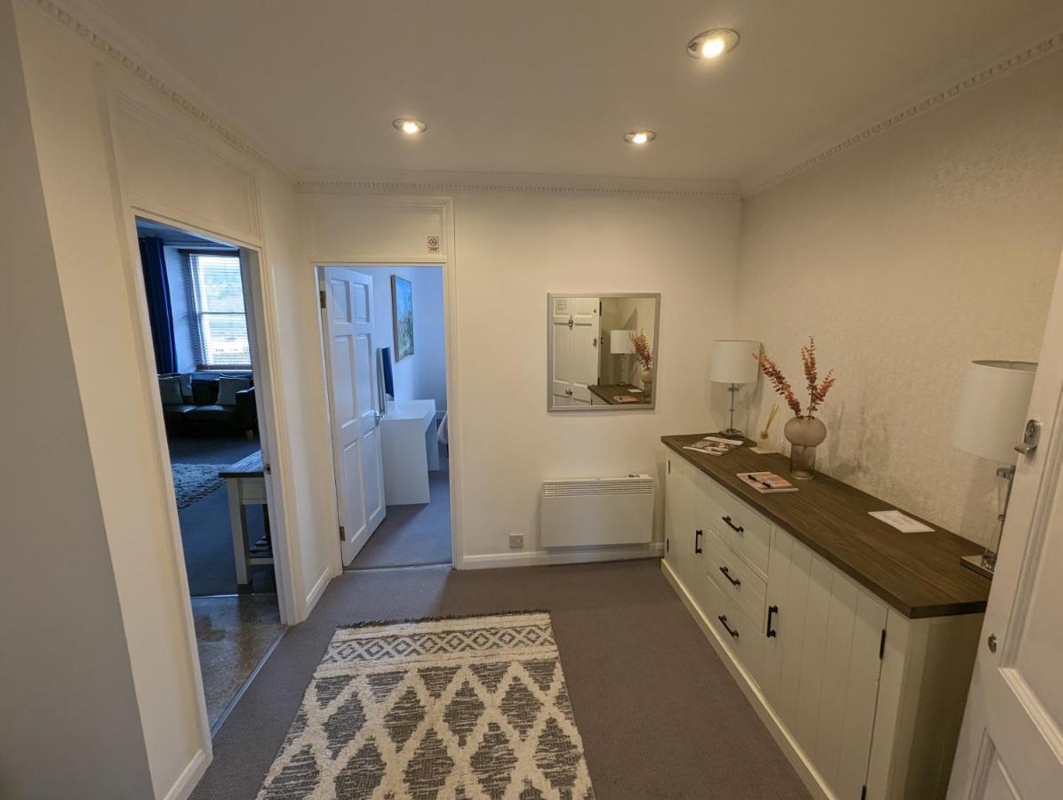 Grosvenor Pad - Lovely 2-Bed Flat - Free On Street Parking Бат Екстериор снимка
